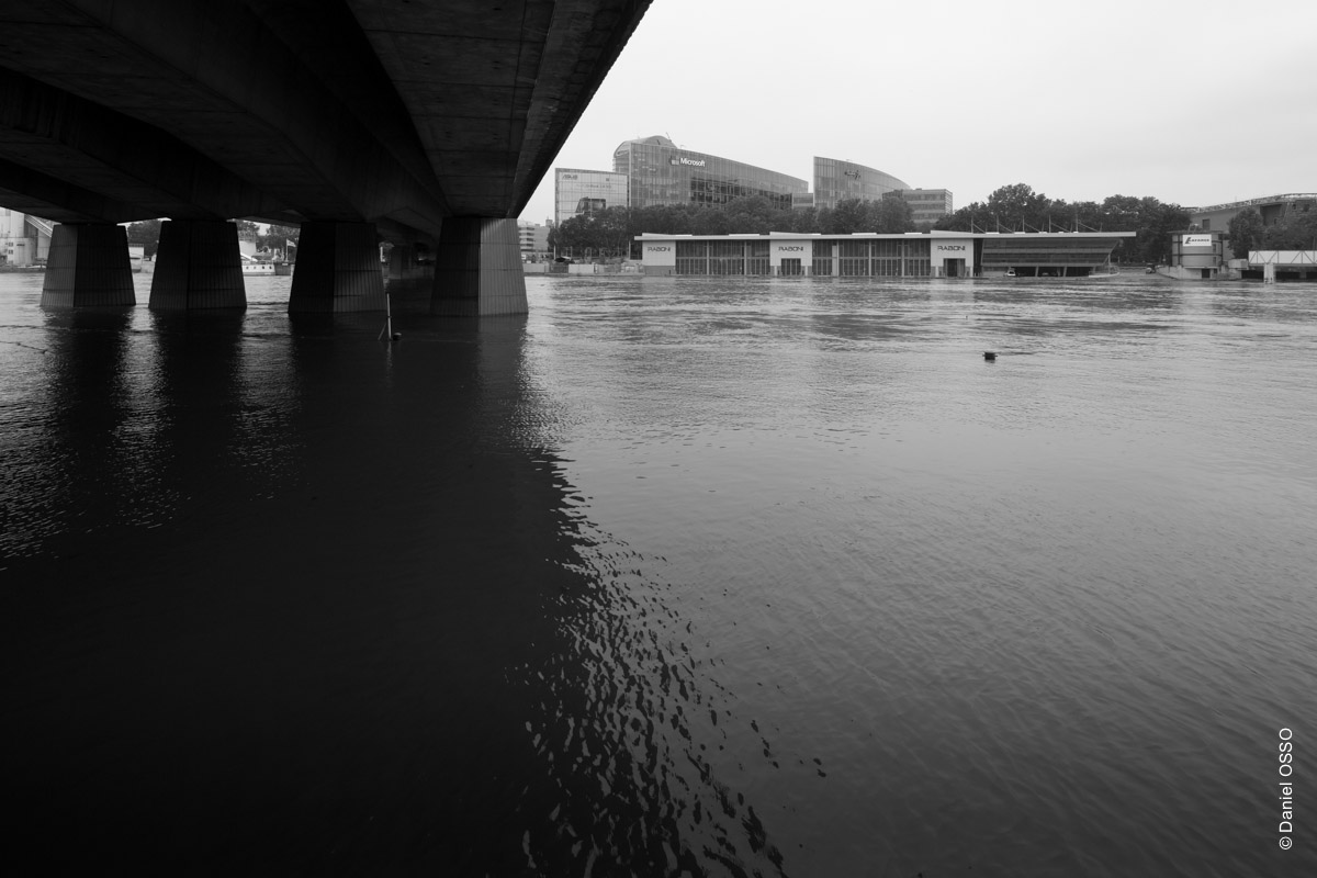 Paris, crue de la Seine - juin 2016 - Le pont aval.